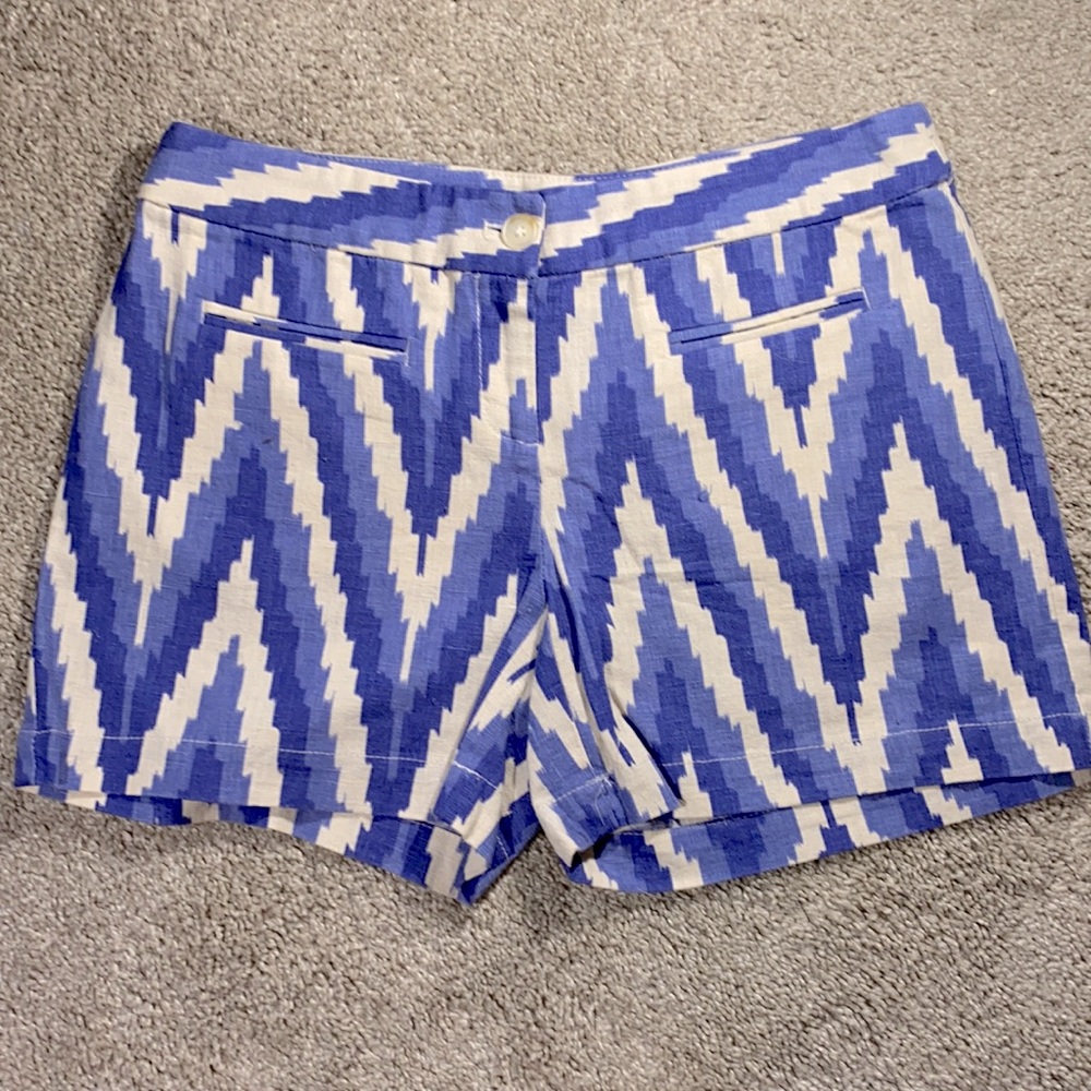 Kenar shorts size 2. Shades of blue and beige.